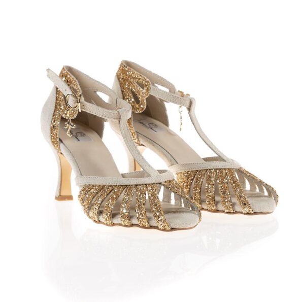 Olivia Nute (2) Olivia Nute (2)